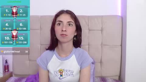 Ana online show from December 16, 8:37 pm