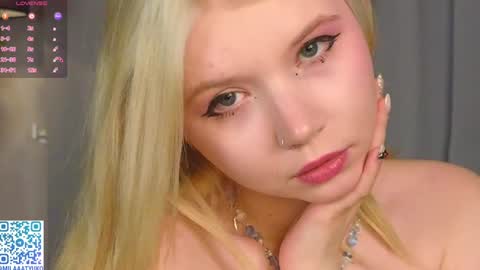 Mila online show from January 19, 4:22 am