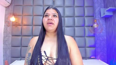 Snapshot of mile_u chatting on February 1, 3:41 am Milena online show from February 1, 3:41 am