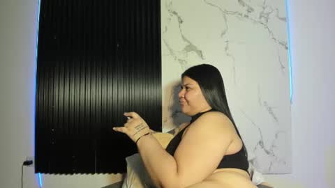 Snapshot of mile_u chatting on July 4, 1:01 am Milena online show from July 4, 1:01 am