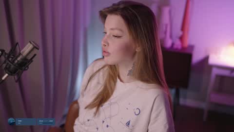 Snapshot of mileeena chatting on December 9, 3:00 pm M  Telegram mamagotachannel online show from December 9, 3:00 pm