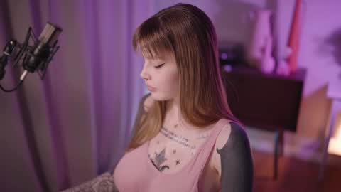 Snapshot of mileeena chatting on December 28, 4:09 pm M  Telegram mamagotachannel online show from December 28, 4:09 pm