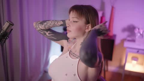 Snapshot of mileeena chatting on December 31, 1:30 pm M  Telegram mamagotachannel online show from December 31, 1:30 pm