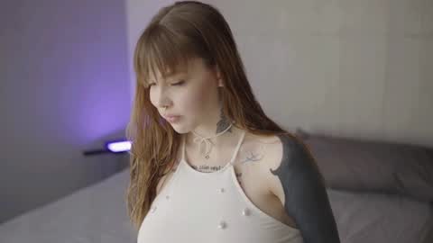 Snapshot of mileeena chatting on January 23, 7:32 am M  Telegram mamagotachannel online show from January 23, 7:32 am