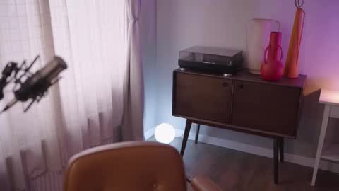 Snapshot of mileeena chatting on March 6, 9:58 am M  Telegram mamagotachannel online show from March 6, 9:58 am