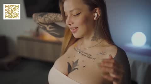 Snapshot of mileeena chatting on October 5, 1:09 pm M  Telegram mamagotachannel online show from October 5, 1:09 pm