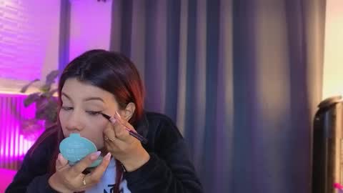 milena_lawson online show from December 15, 10:41 am