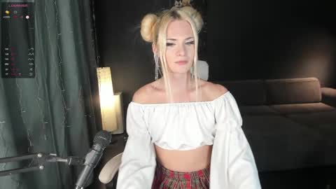 Milena online show from April 5, 1:36 am