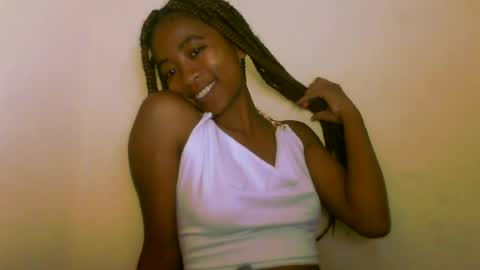 Snapshot of milennah chatting on May 26, 11:39 am milennah online show from May 26, 11:39 am