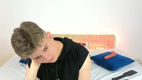 Miles online show from June 18, 3:51 am