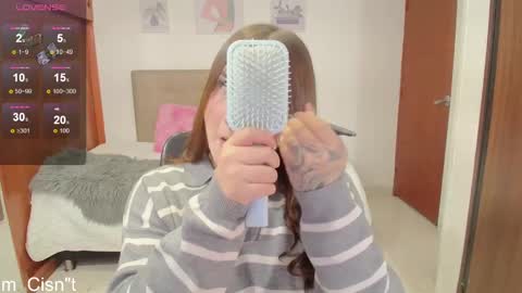 Miley online show from February 15, 1:27 pm