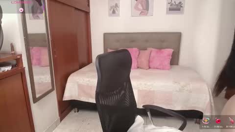 Miley online show from December 17, 2:12 pm