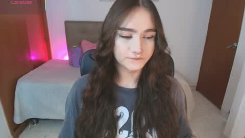 Miley online show from April 21, 12:44 pm