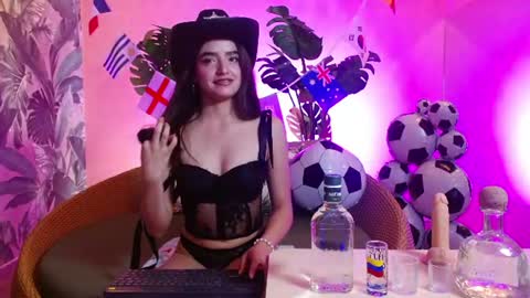 Snapshot of miley_ruby chatting on June 13, 9:35 pm miley online show from June 13, 9:35 pm