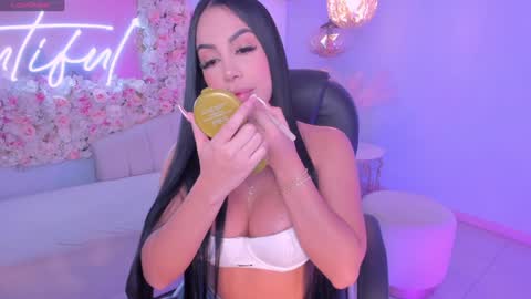 Miley Cruz  IG miley model23 online show from December 4, 5:16 am