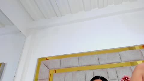 MileyQueen online show from December 4, 11:02 pm