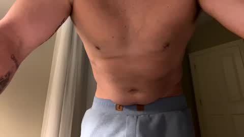 milf_hunter2222 online show from March 31, 12:05 pm