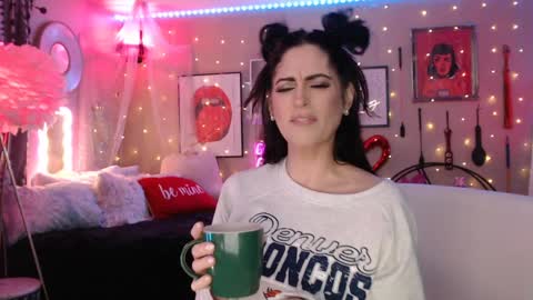 Snapshot of milf_lacey chatting on January 12, 4:08 pm Milf Lacey online show from January 12, 4:08 pm