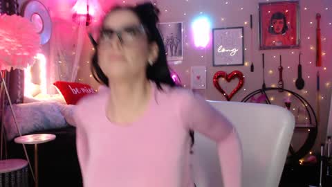 Snapshot of milf_lacey chatting on January 15, 8:48 pm Milf Lacey online show from January 15, 8:48 pm