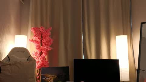 Snapshot of milf_mamyy chatting on October 14, 7:09 am Filicia online show from October 14, 7:09 am