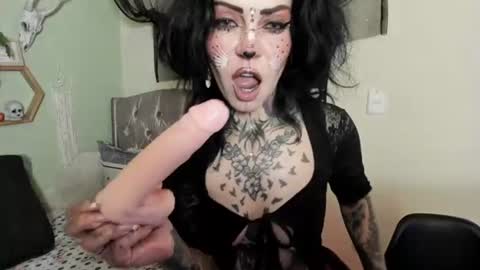 Isabella online show from July 22, 1:36 pm