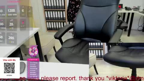 Snapshot of milf_viktoria chatting on May 28, 10:23 am Viktoria online show from May 28, 10:23 am