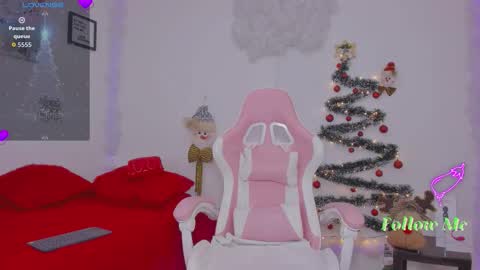 Aura  online show from December 16, 2:16 am