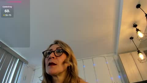 ASHLEY online show from January 8, 4:44 pm