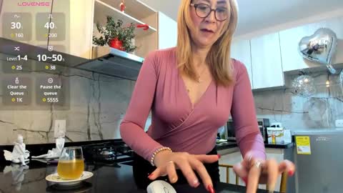 ASHLEY online show from January 17, 6:23 pm