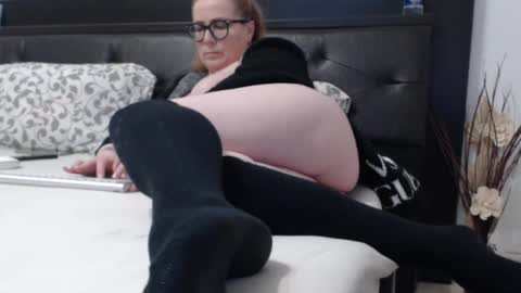 milfa online show from February 16, 11:38 am