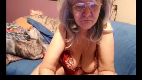 Milfchantal online show from January 26, 9:51 am