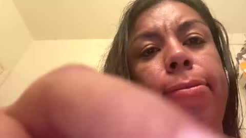 milff33 online show from May 28, 8:06 pm
