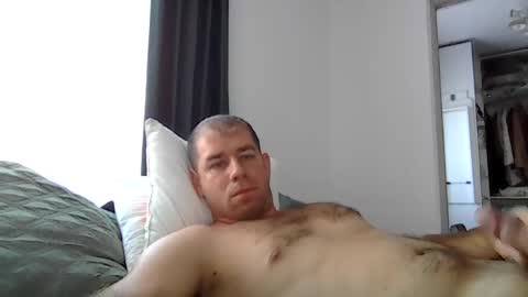 milfhunter195 online show from August 3, 9:04 am