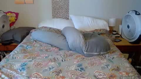 MILF Monee online show from March 30, 3:24 pm