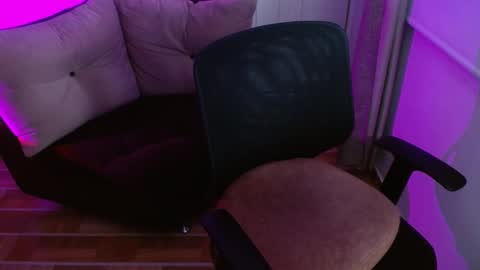 Snapshot of milfrosalie chatting on September 11, 11:16 pm Rosalie  online show from September 11, 11:16 pm