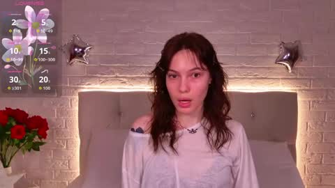 Snapshot of mili_joy chatting on June 3, 6:24 pm Mili Jay online show from June 3, 6:24 pm