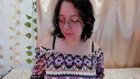 Millie online show from November 27, 2:19 pm