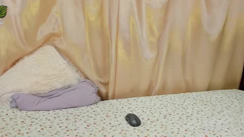 Millie online show from December 15, 3:16 pm