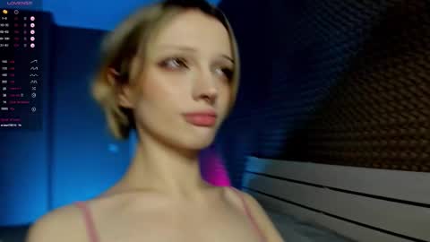 Mila 3 aka Deepthroat World Champion online show from November 21, 7:23 pm