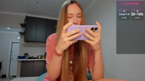 Snapshot of milkaeliza1 chatting on May 22, 7:52 pm MilkaLiza online show from May 22, 7:52 pm