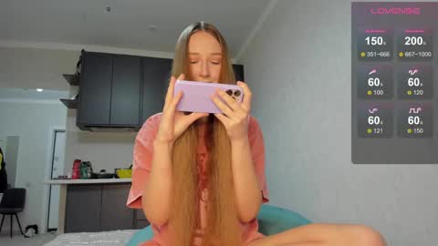 Snapshot of milkaeliza1 chatting on May 29, 8:51 pm MilkaLiza online show from May 29, 8:51 pm