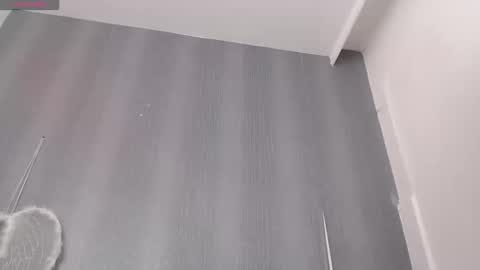 Snapshot of milker_amira chatting on September 9, 12:59 pm Amira online show from September 9, 12:59 pm