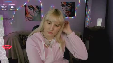 Mila online show from February 5, 8:19 am