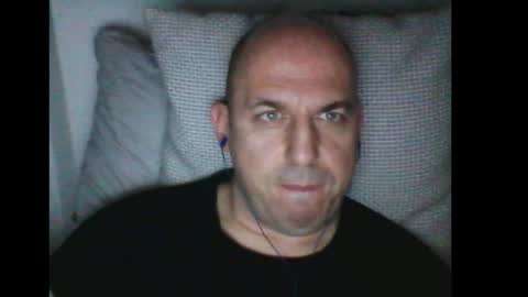 Milkiwaay online show from December 25, 12:05 am