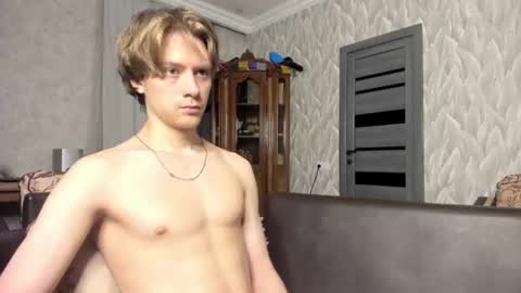 Isaac online show from June 11, 12:32 am
