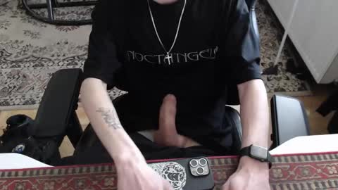 milkmeup_thick online show from April 25, 2:25 pm