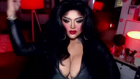 milkshakelavinia online show from January 29, 9:01 am