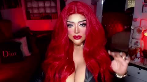 milkshakelavinia online show from February 4, 1:23 am