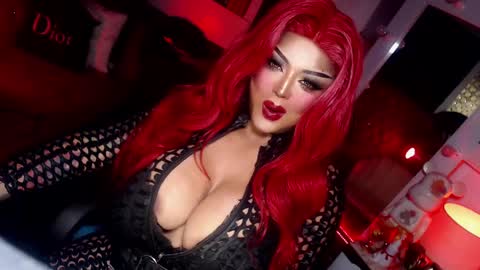 milkshakelavinia online show from February 7, 3:45 am