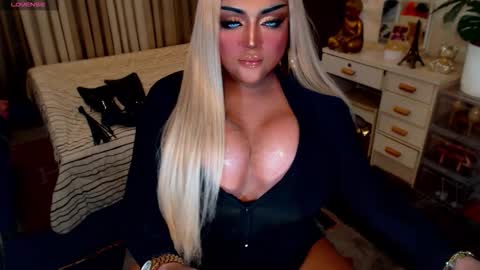 milkshakelavinia online show from September 18, 2:02 am